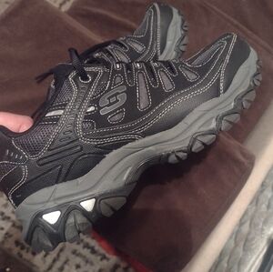 Sketchers boys size 6.5